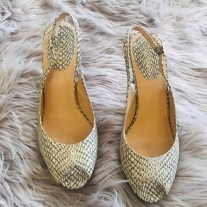 Cole Hann pumps nike air